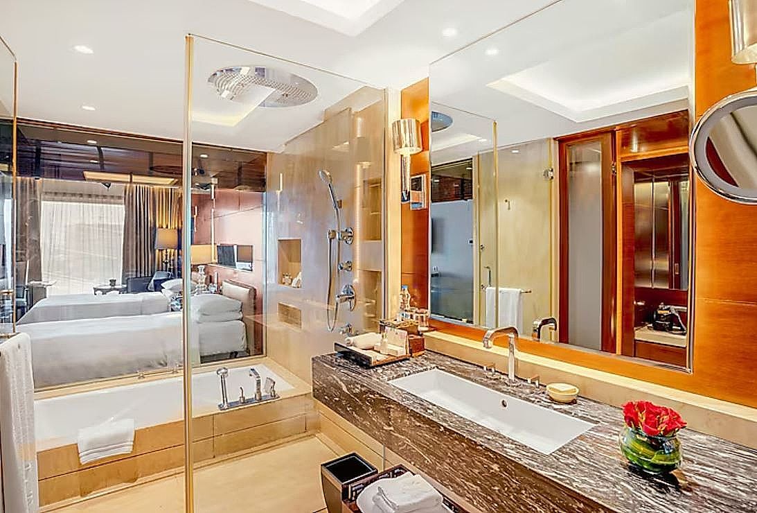 The Leela Ambience Gurugram Hotel Deluxe room Twin Bed