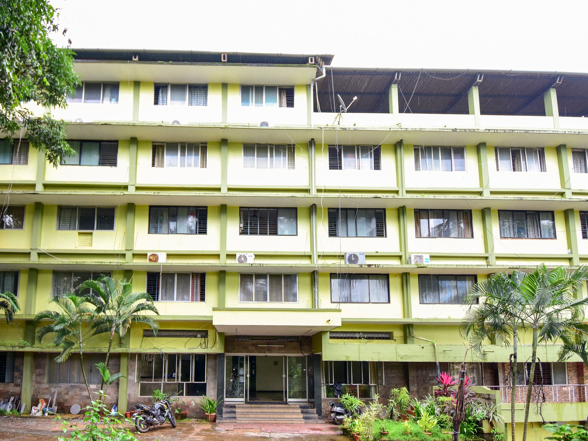 Hotel Surya 