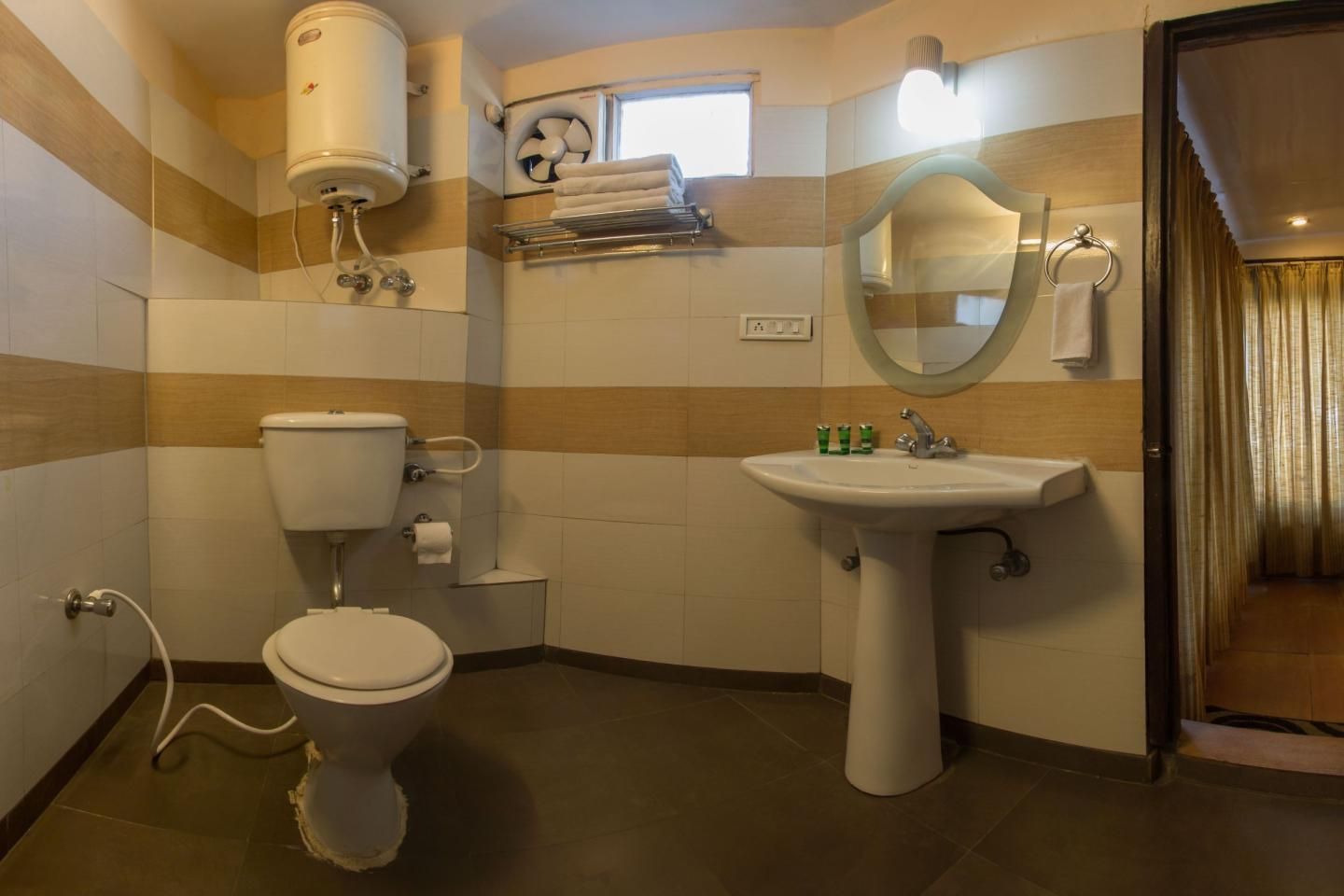 Himalaya Hotel - Nainital Heritage Room 6