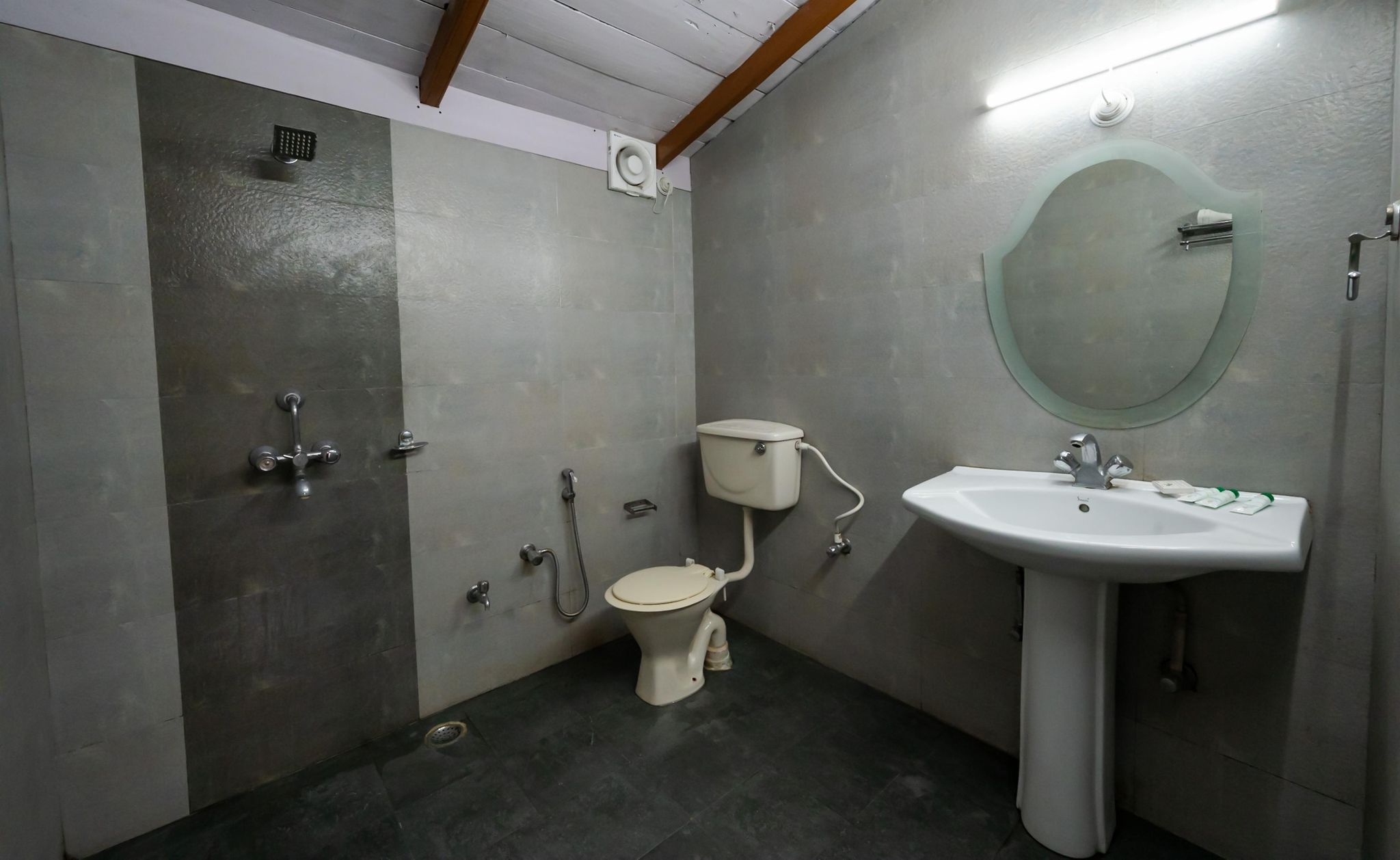 Himalaya Hotel - Nainital Heritage Room 8