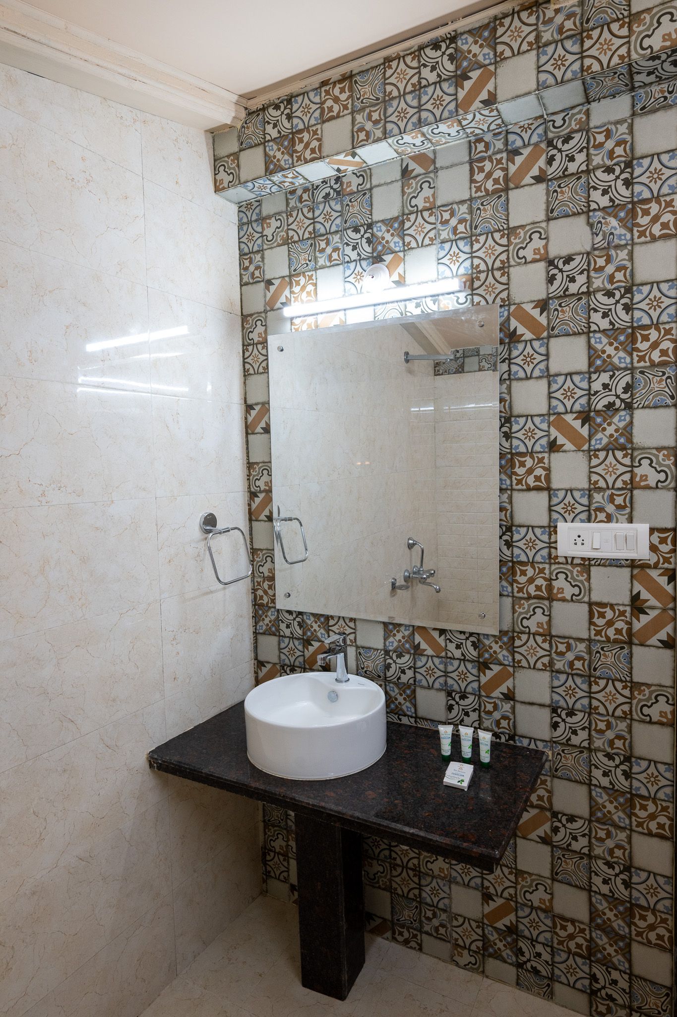 Himalaya Hotel - Nainital Heritage Room 7