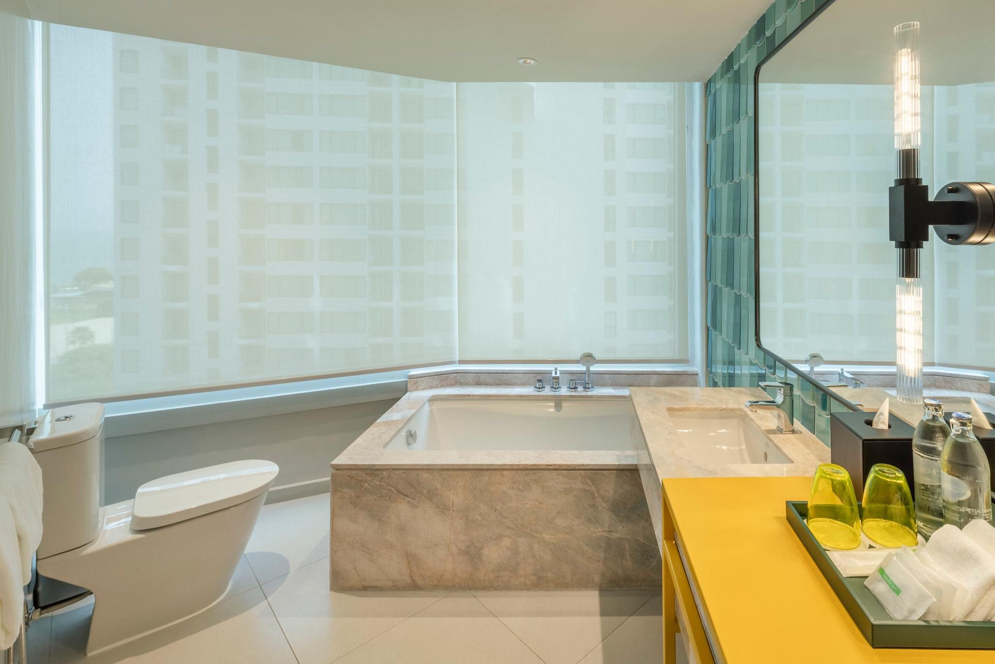 2 Bedroom Suite Sea View Bay Tower 1 King 2 Single