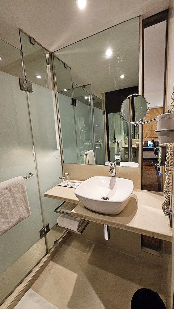 Pride Premier Bengaluru Deluxe King Room 3