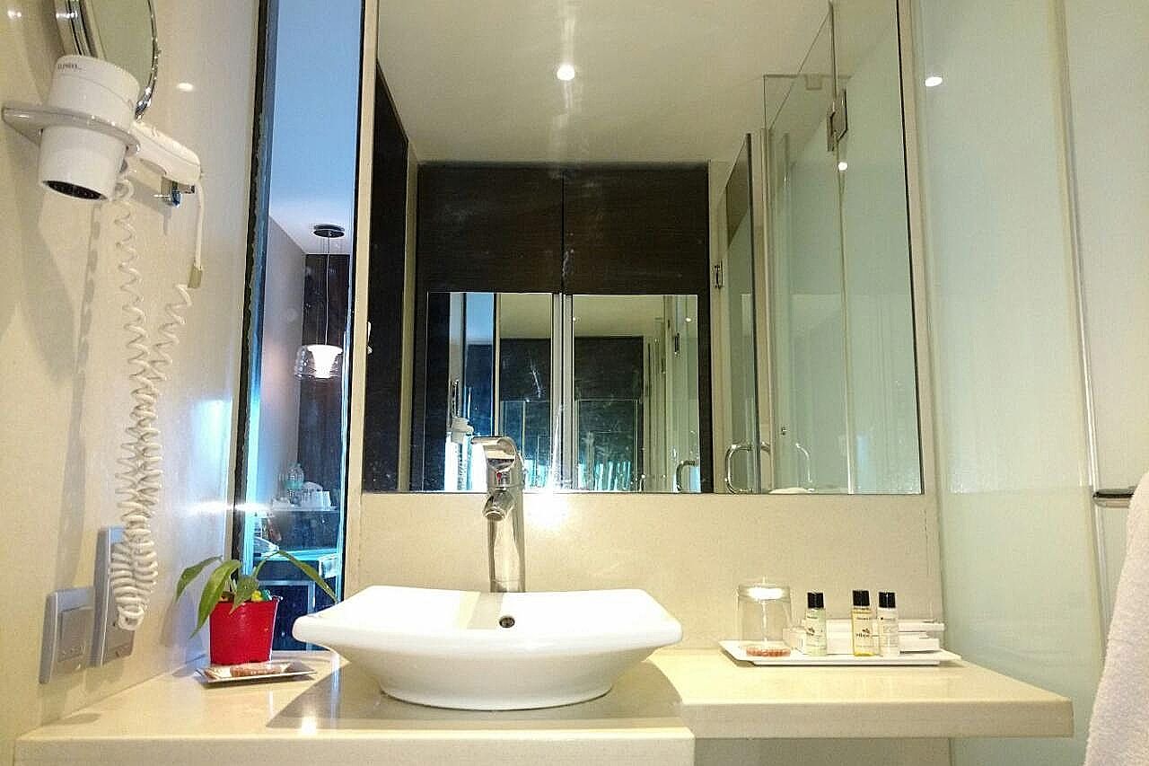 Pride Premier Bengaluru Deluxe King Room 2