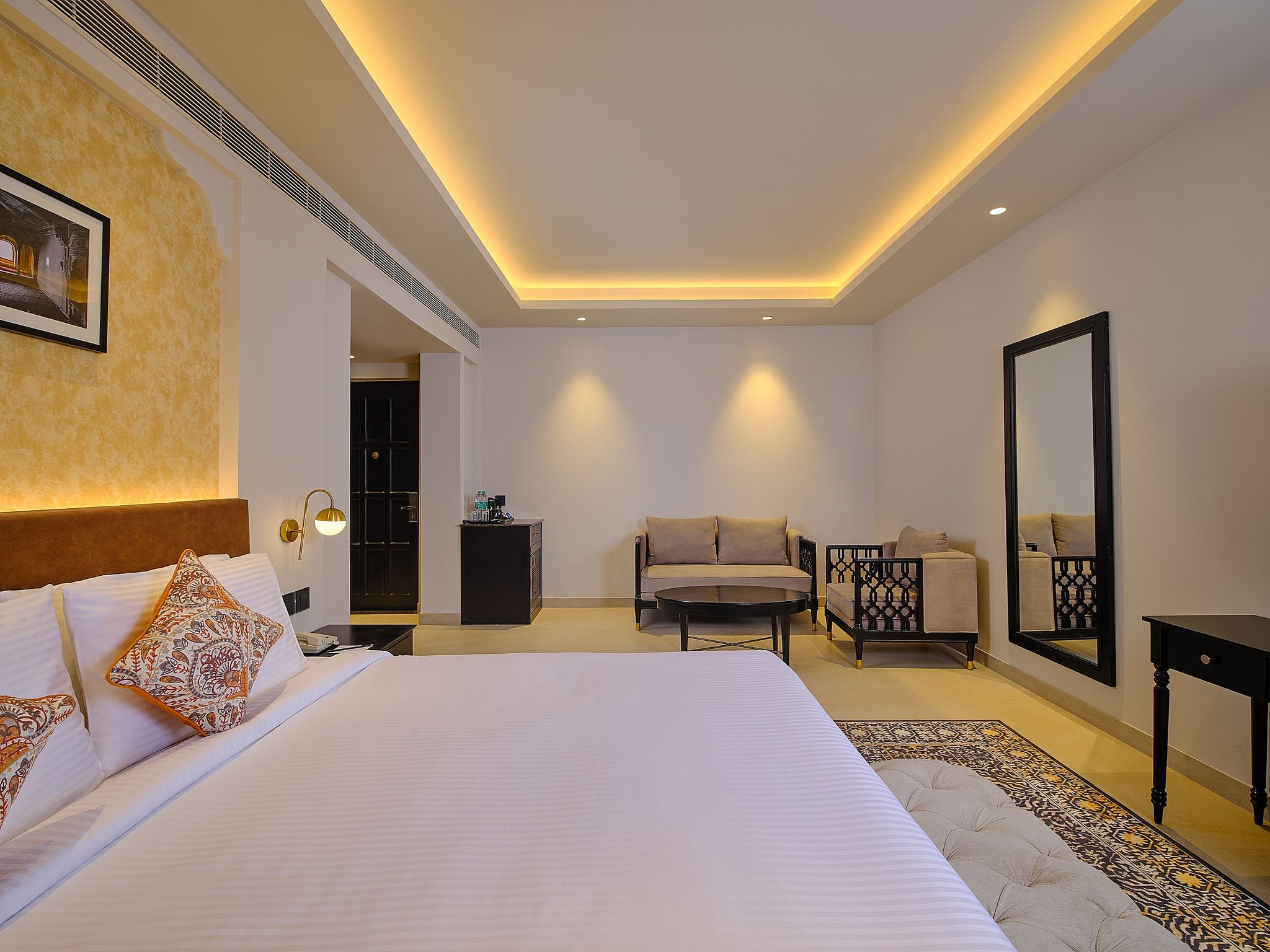 Pride Amber Villas Superior King Room 4