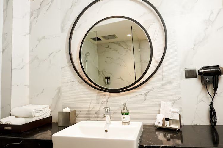 Junior Suite - 1 King Bed