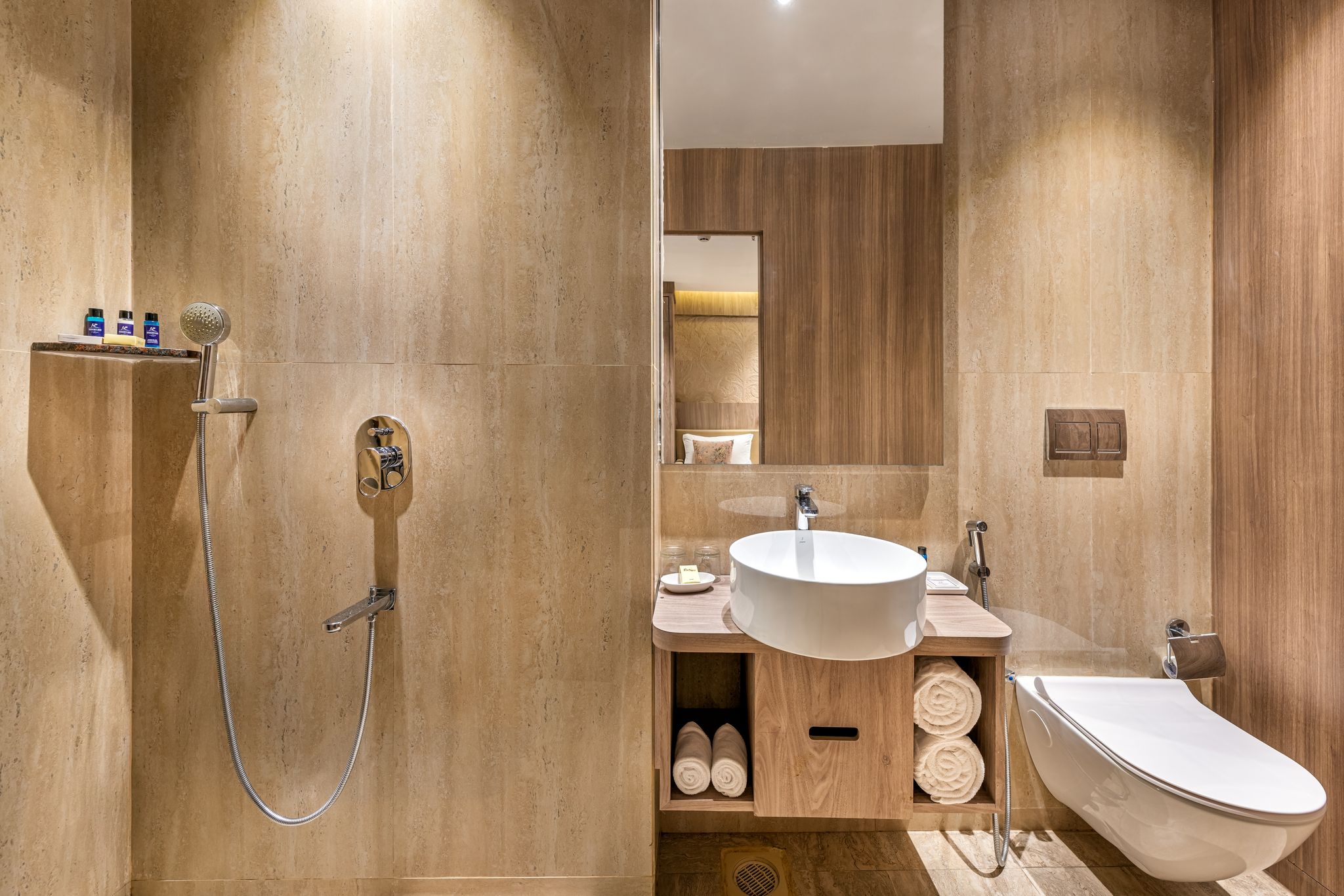 Two room Luxury Suite Royale Wing- CP