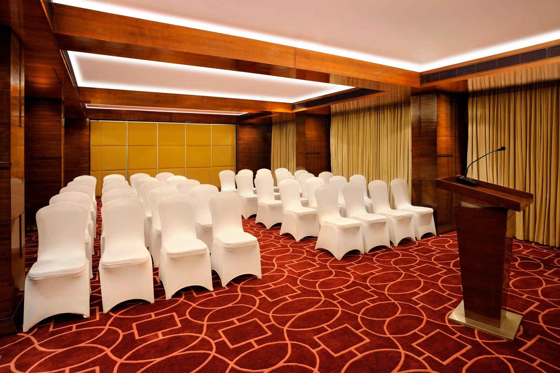 undefined Four Points by Sheraton Ahmedabad 8