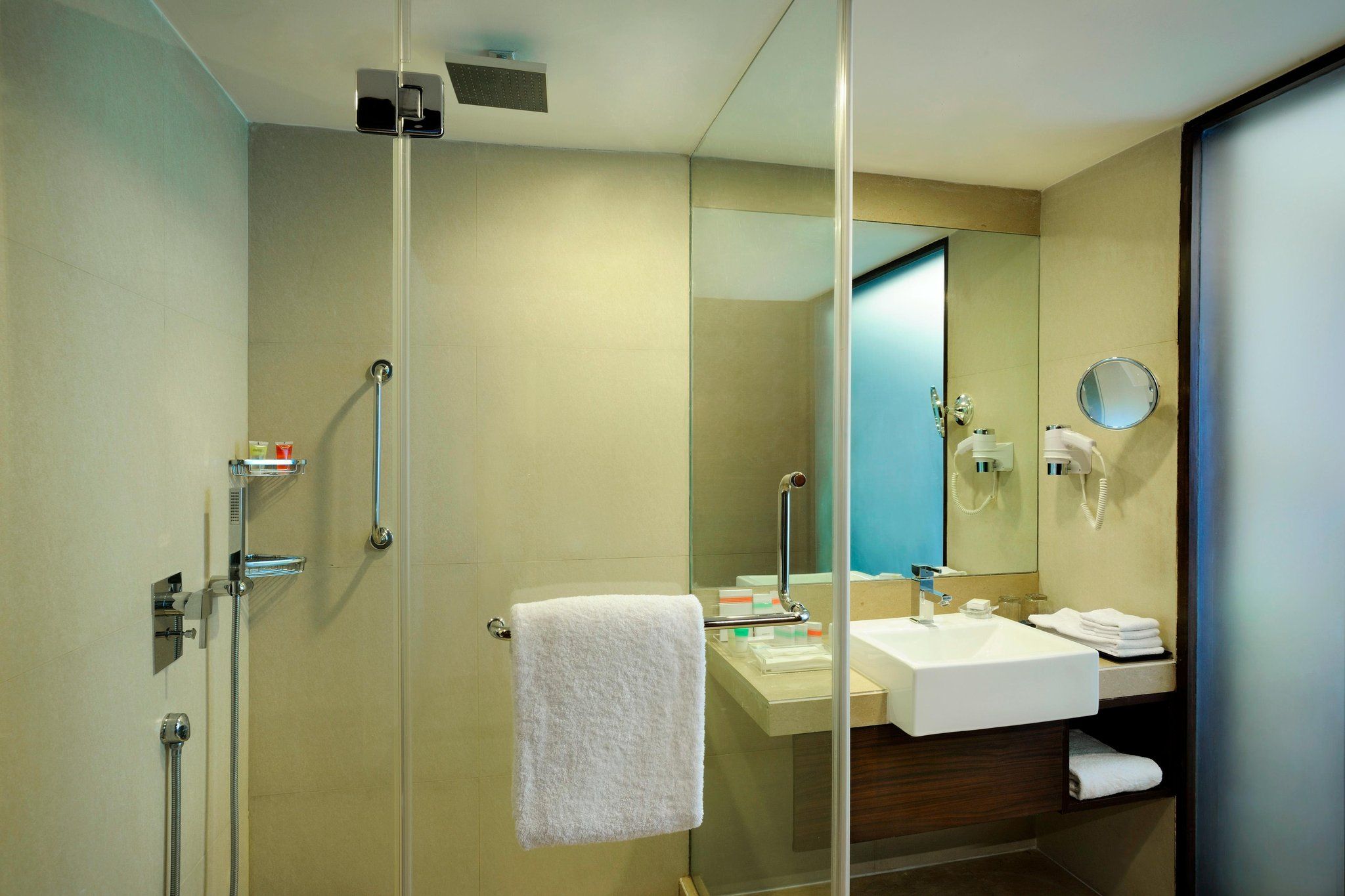 Four Points Suite Bathroom