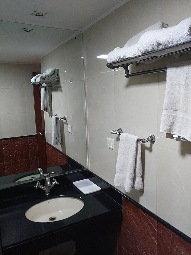 Hotel Divine inn NFC By ASPL Deluxe Room 12