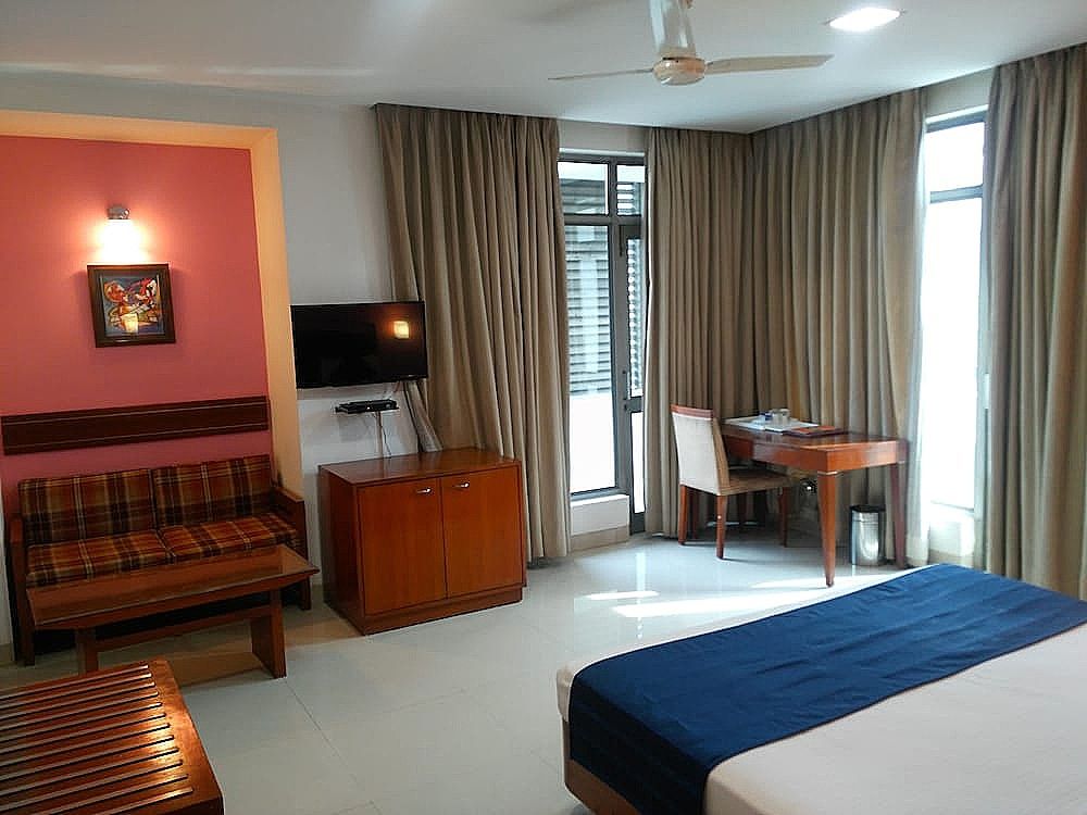 Hotel Divine inn NFC By ASPL Deluxe Room 18