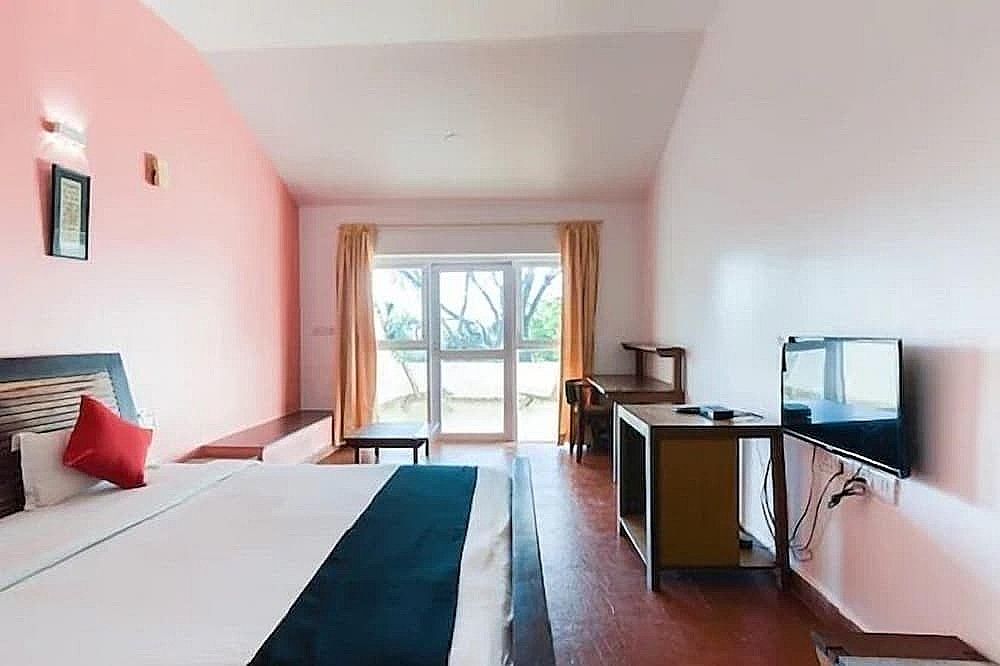 Nirvana Hermitage Deluxe Double Room 2