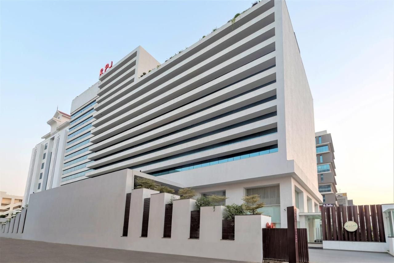 RPJ Hotel