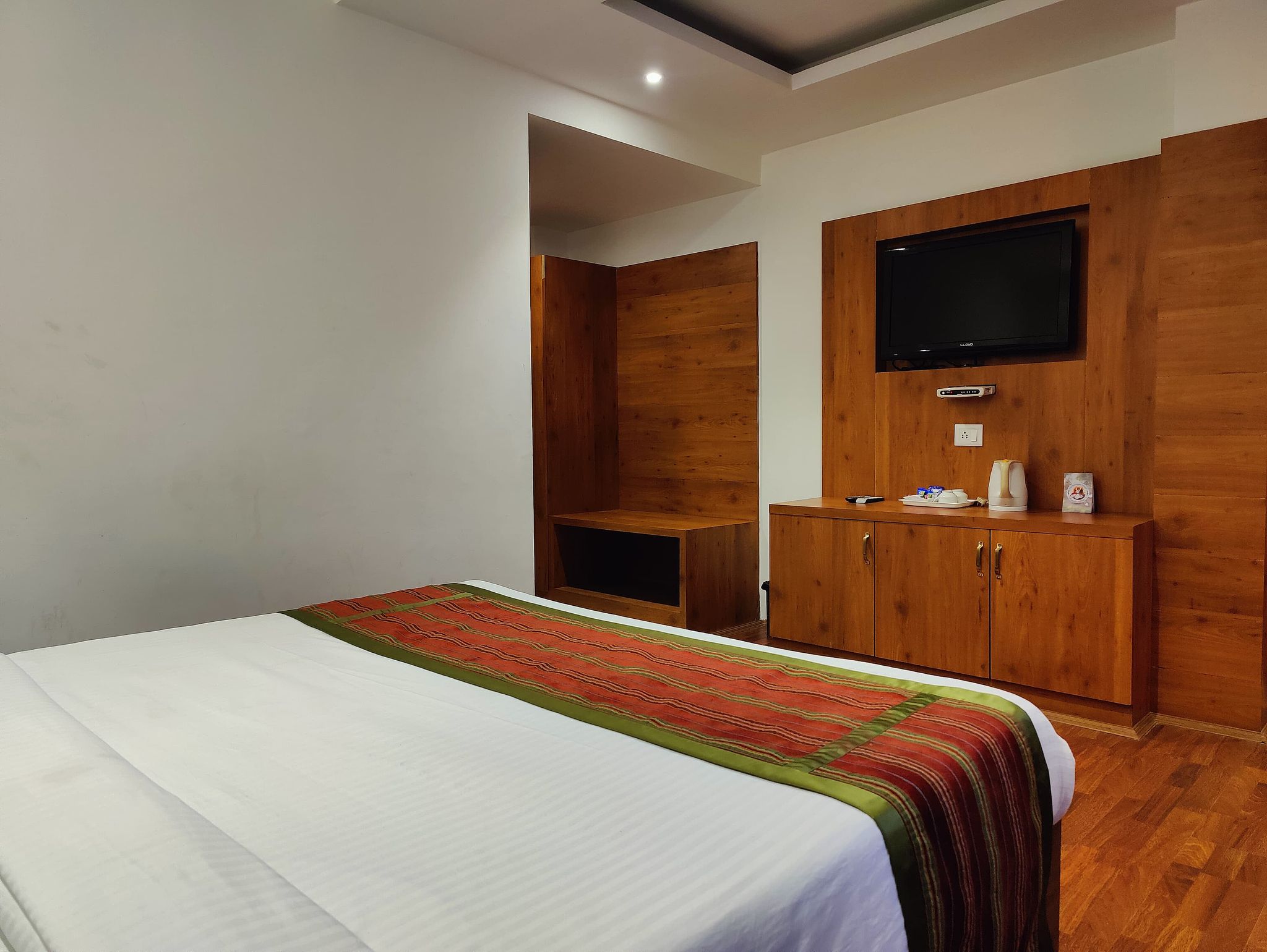 Sandhya Resort & Spa Deluxe Room 4