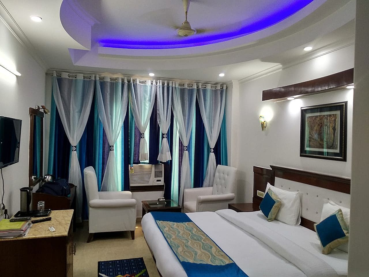 Luxury AC Room