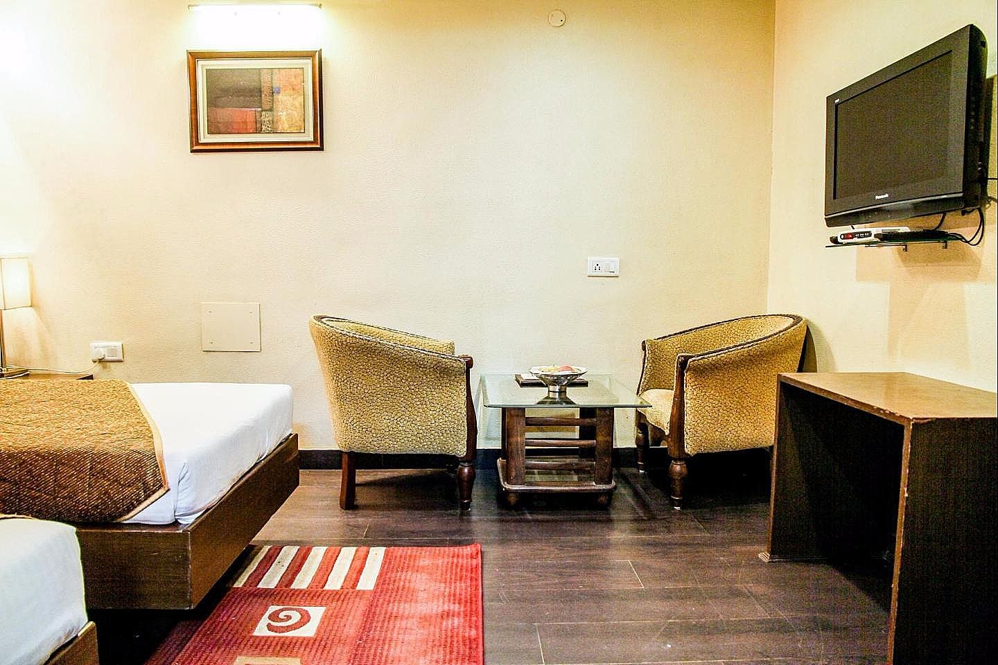 Hotel O2 VIP Deluxe Room 4