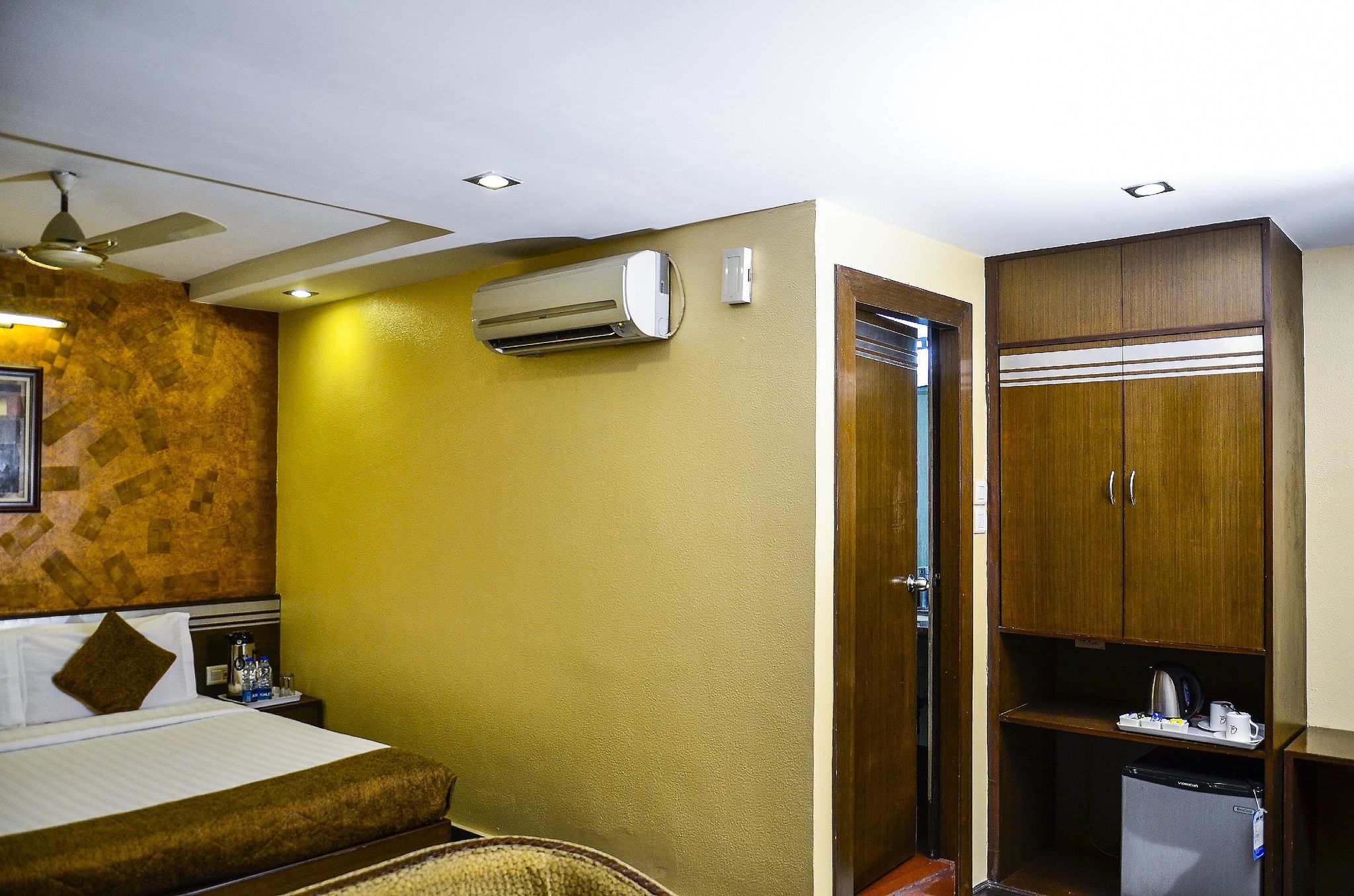 Hotel O2 VIP Deluxe Room 2