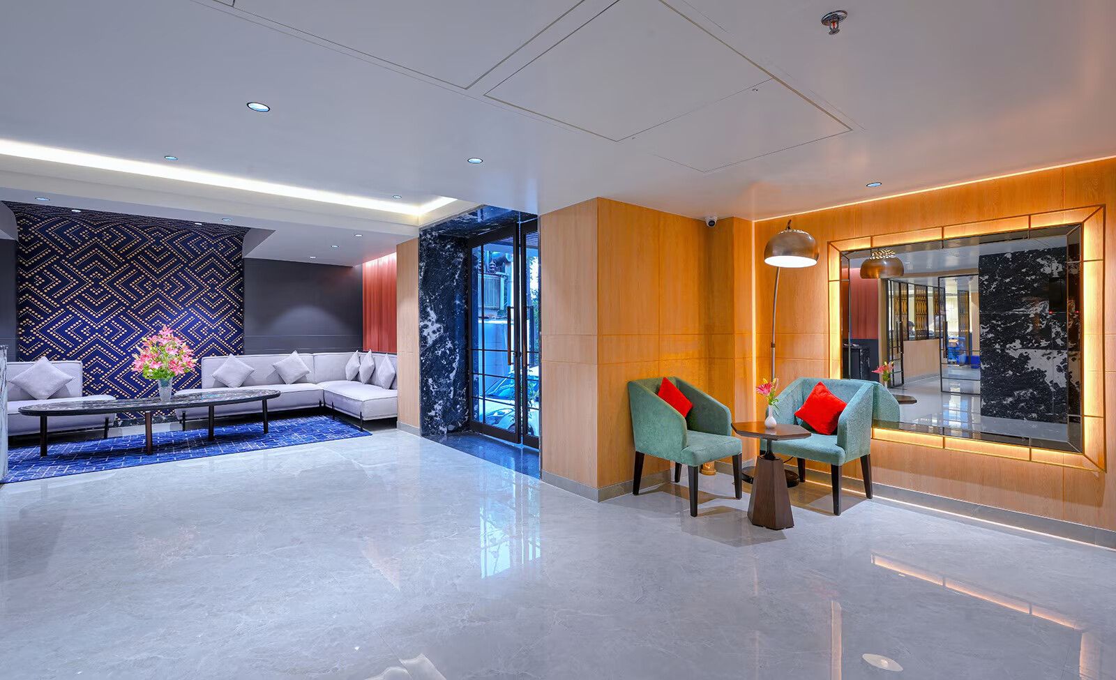 undefined Hotel Crystal Inn 3