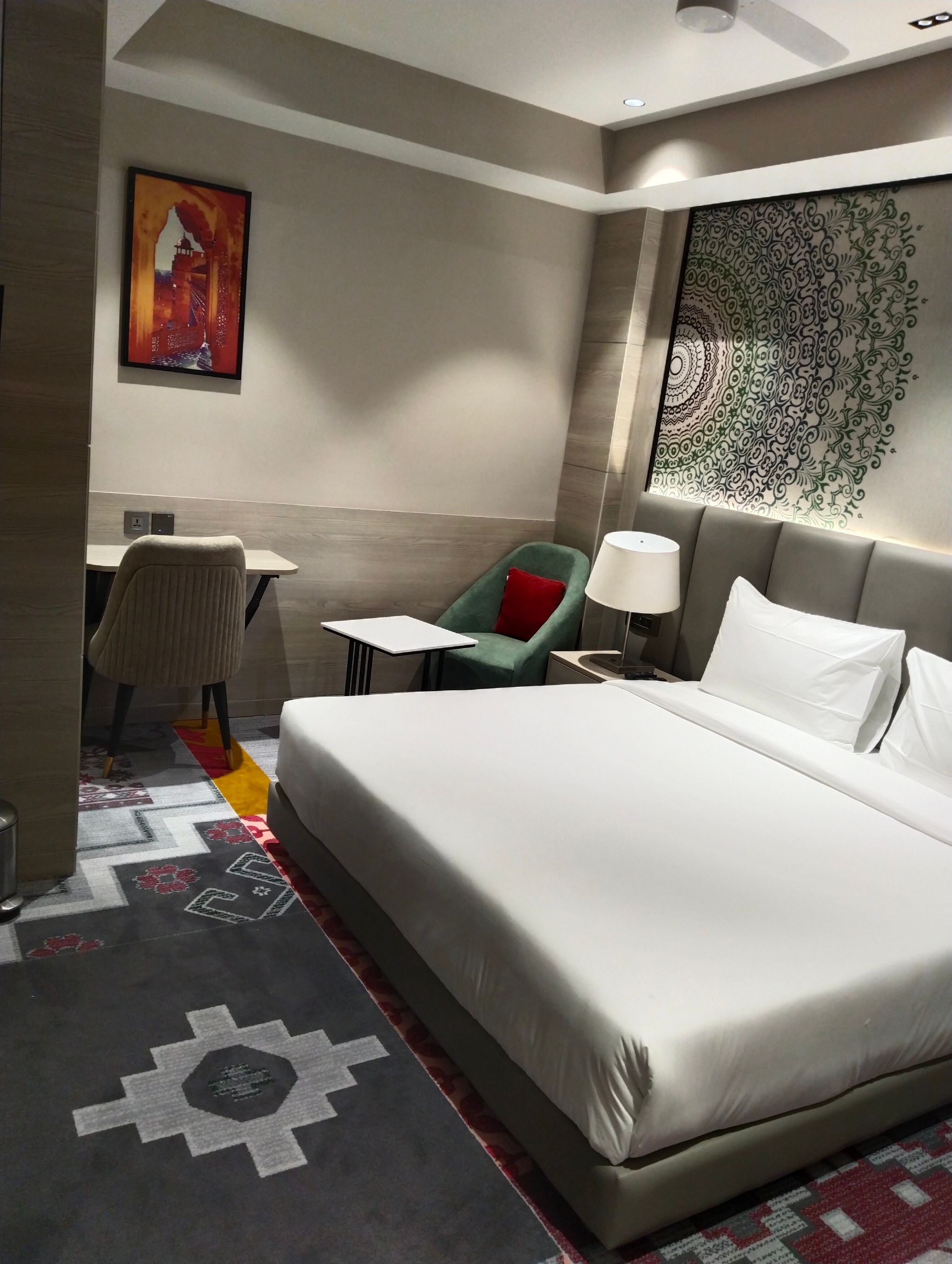 undefined Hotel Crystal Inn 6