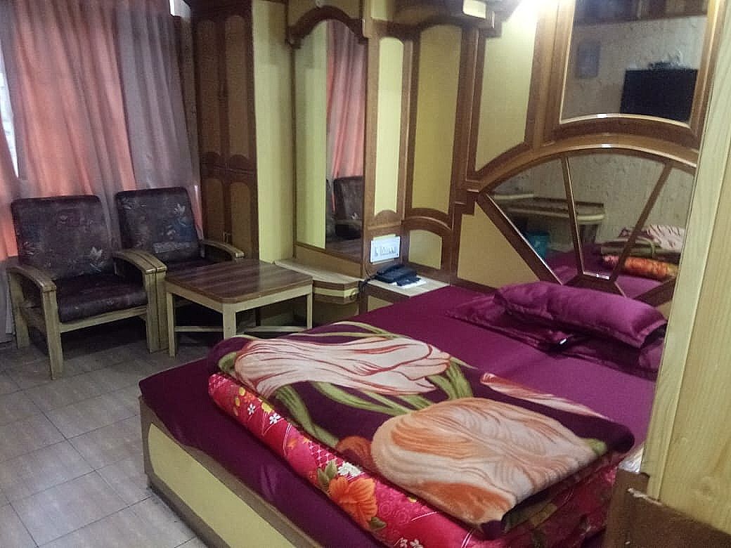Deluxe Room(without view)Free Parking