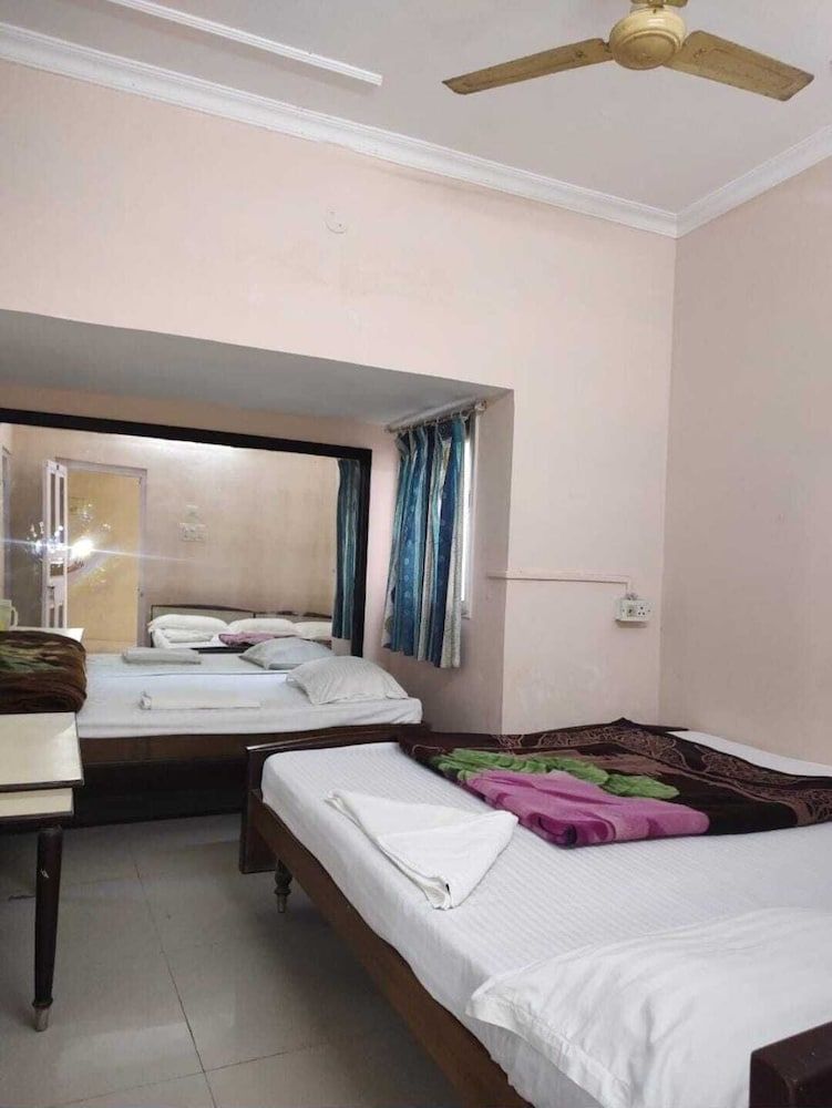 Hotel Dolphin Digha Back Side Economy Room without View and Air Conditioning