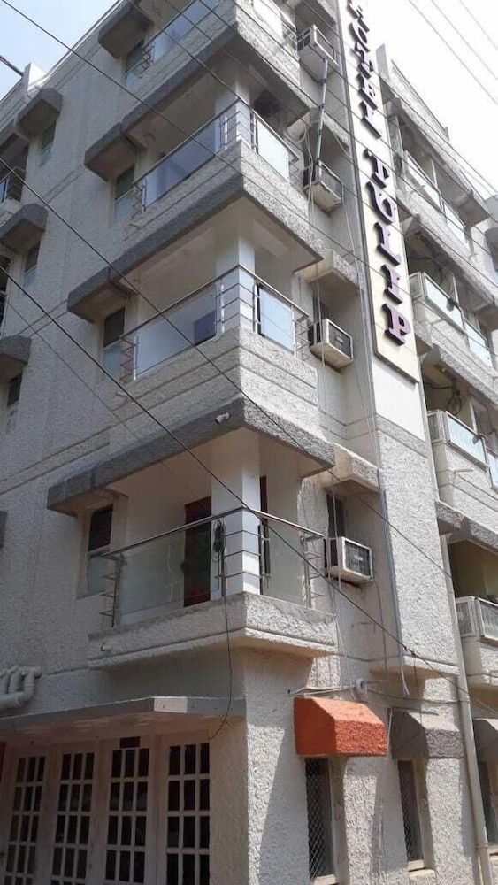 undefined Hotel Tulip 10