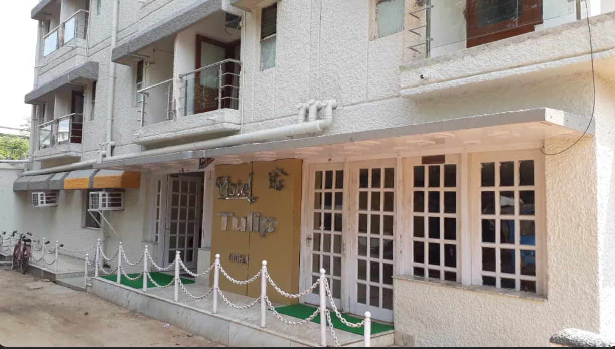 undefined Hotel Tulip 6