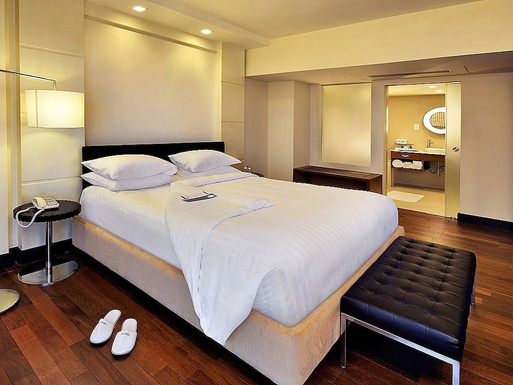 Superior Room, 1 King Bed, City View