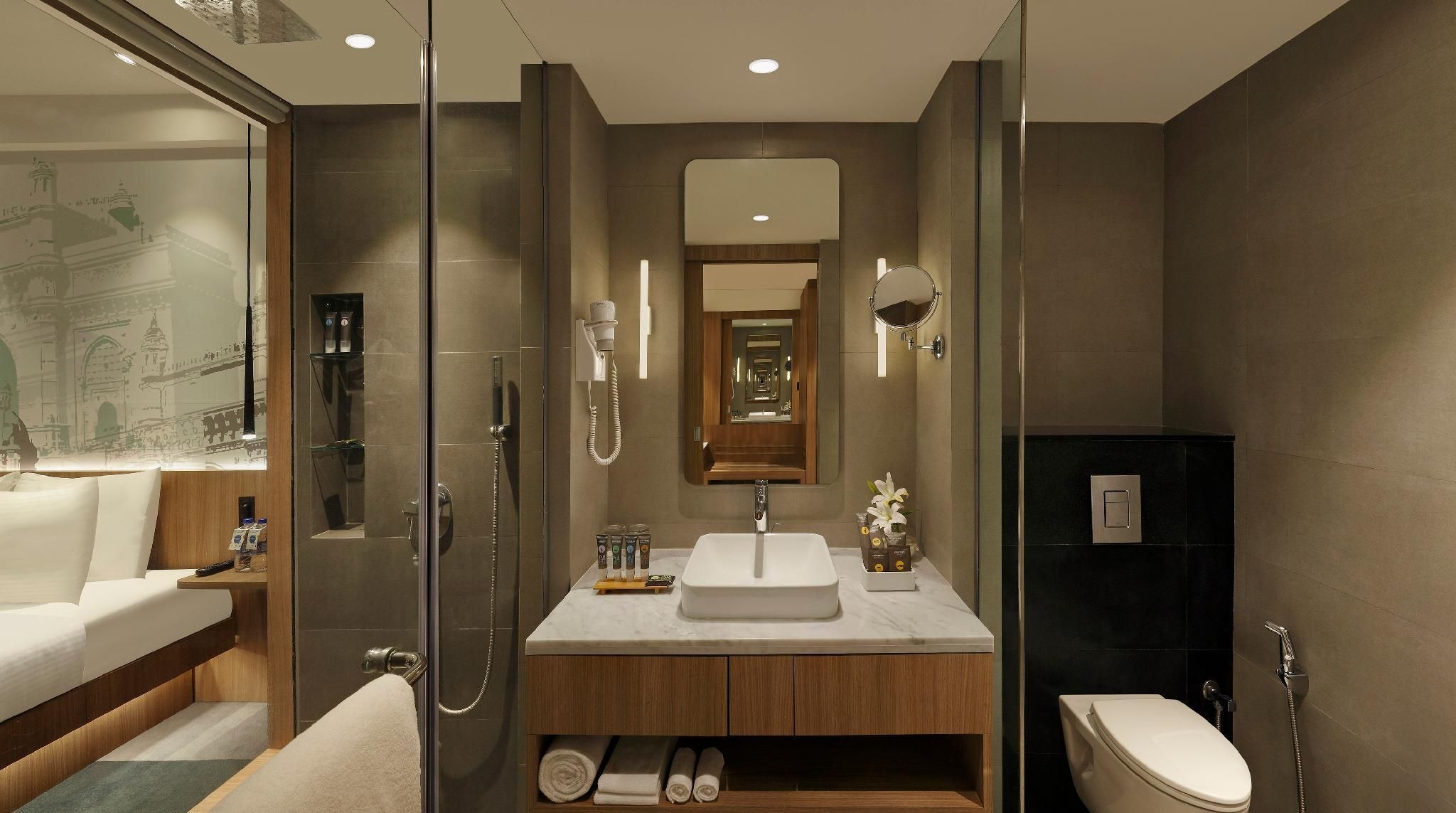 Premier Twin Bed City View - Higher Floor, Buffet Breakfast, Premier Lounge, Airport Transfer