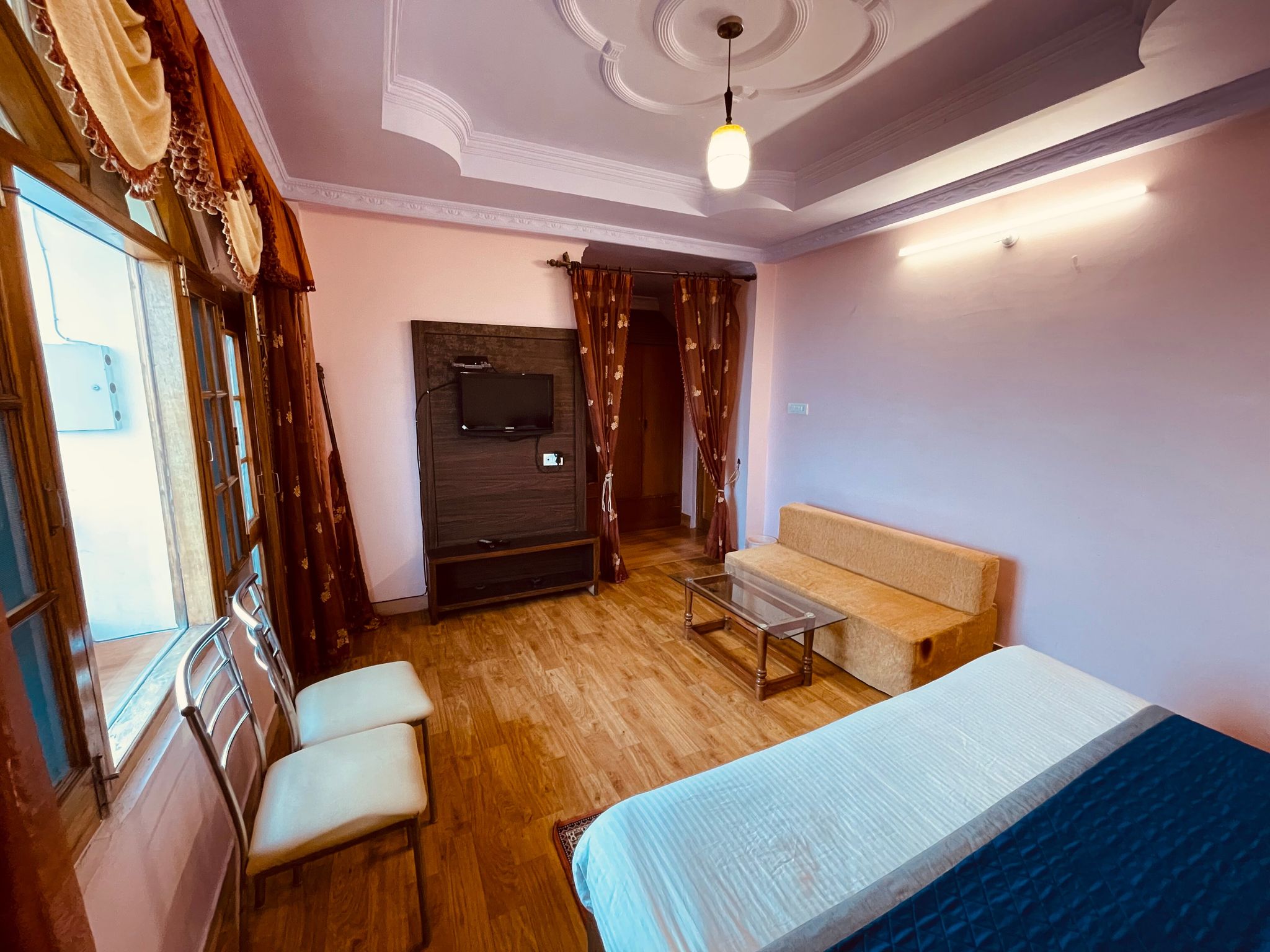 Super Deluxe Room with Personal Balcony