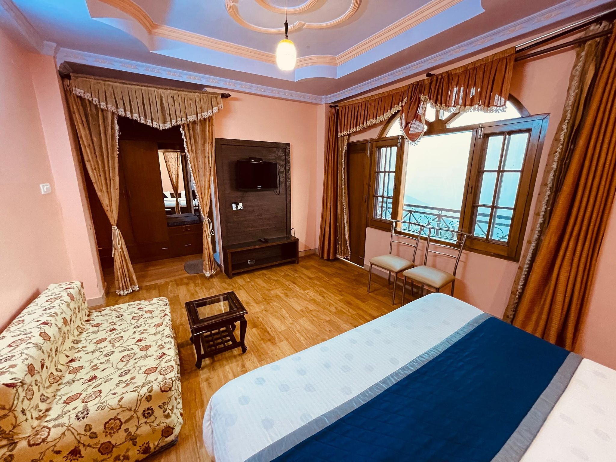 Super Deluxe Room with Personal Balcony