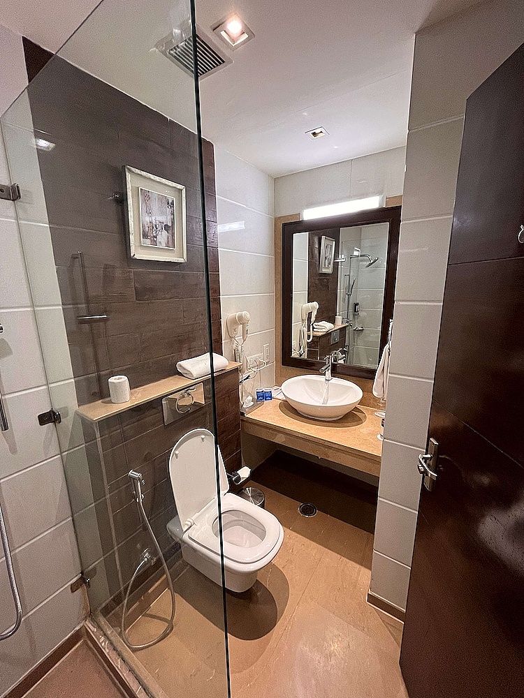 Ambrosia Sarovar Portico Hotel - A Sarovar Hotel Deluxe Room King Bed 2