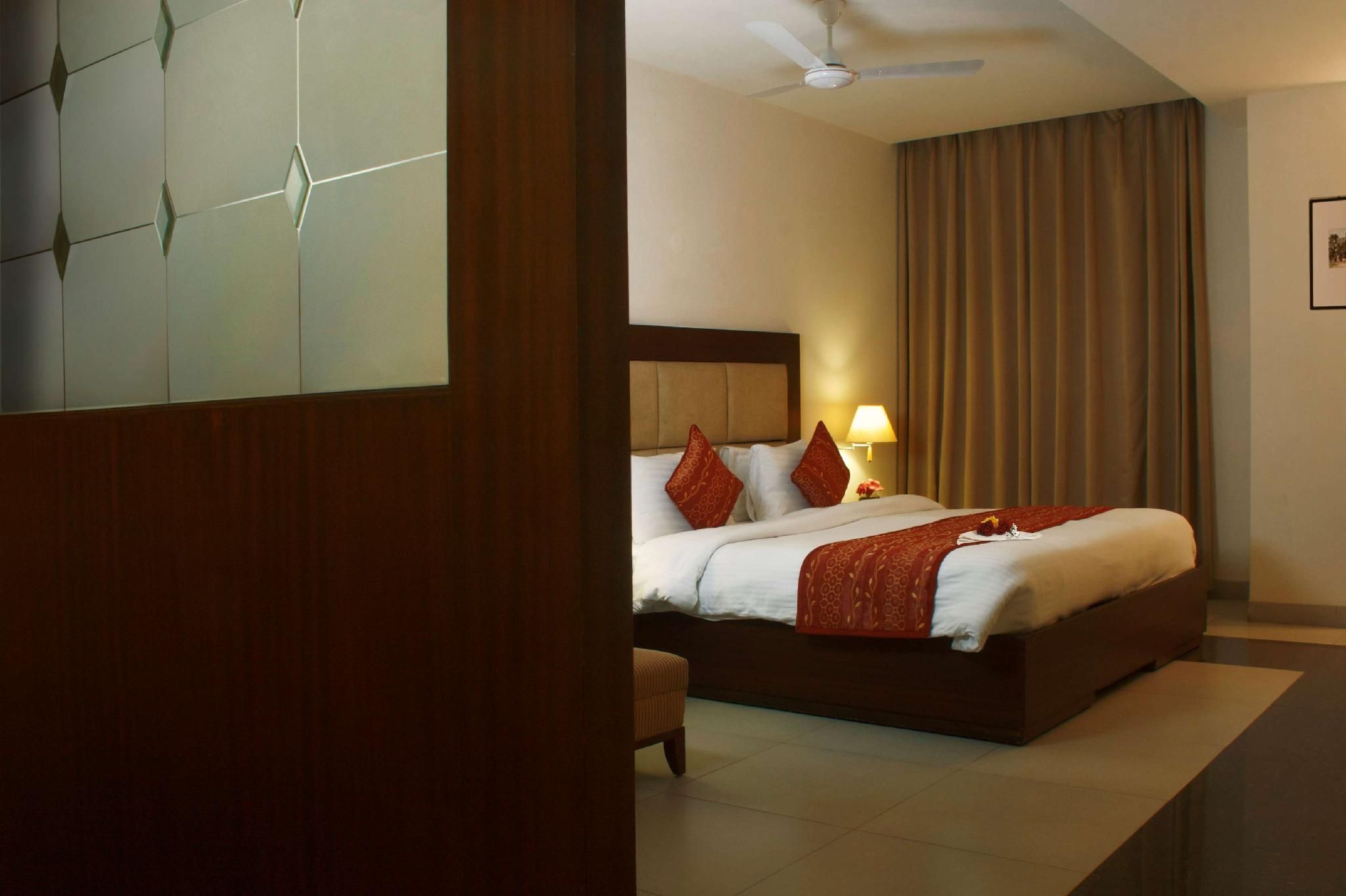 Deluxe Single Room - Flipkart - YCHS