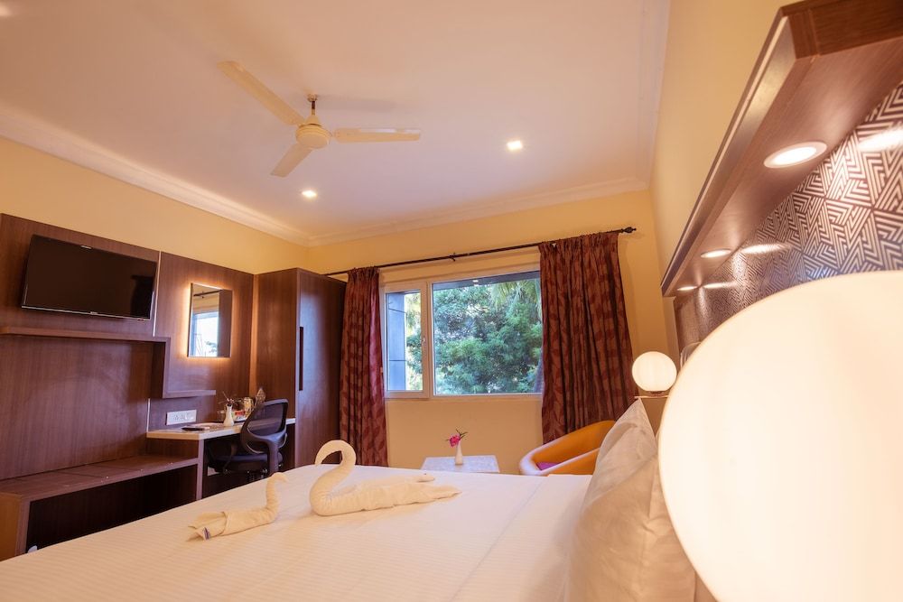 Vinayaga by Poppys - Rameswaram Deluxe Double Room 7