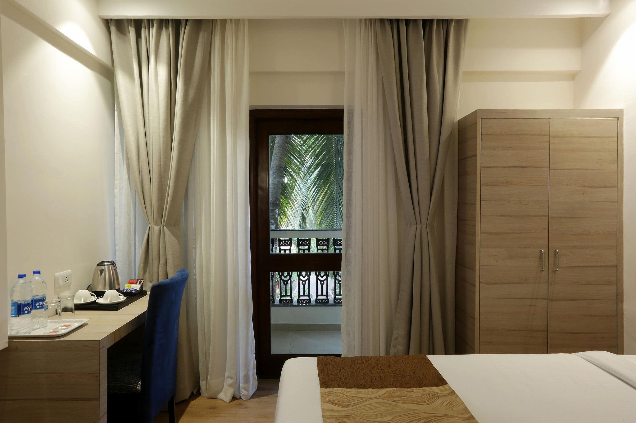 Le Seasons Resort Premier without Balcony 3