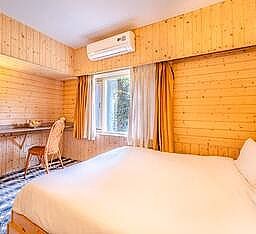 Deluxe Suite Room