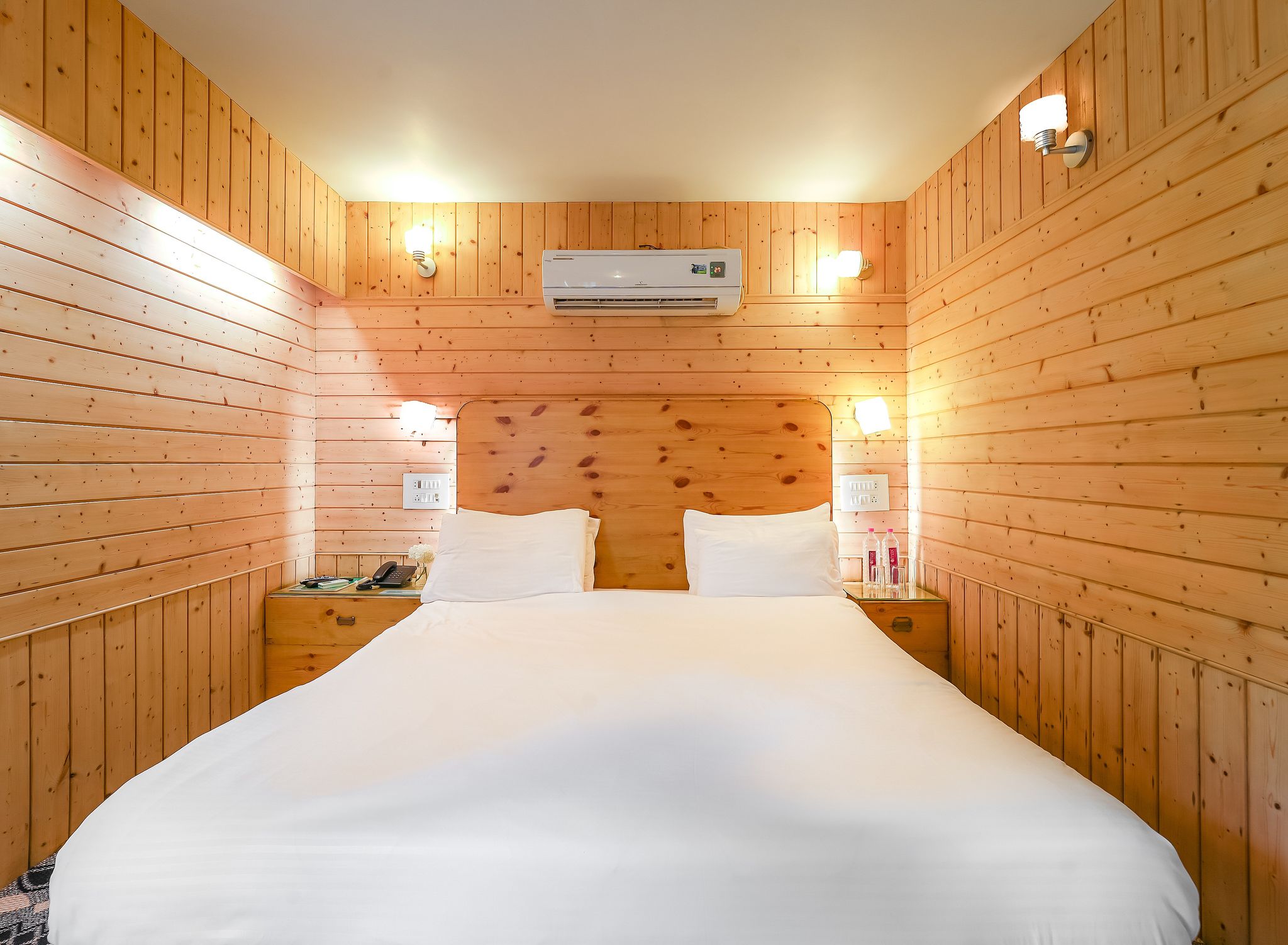 Hotel Mirage Deluxe Room, 2 Double Beds 3