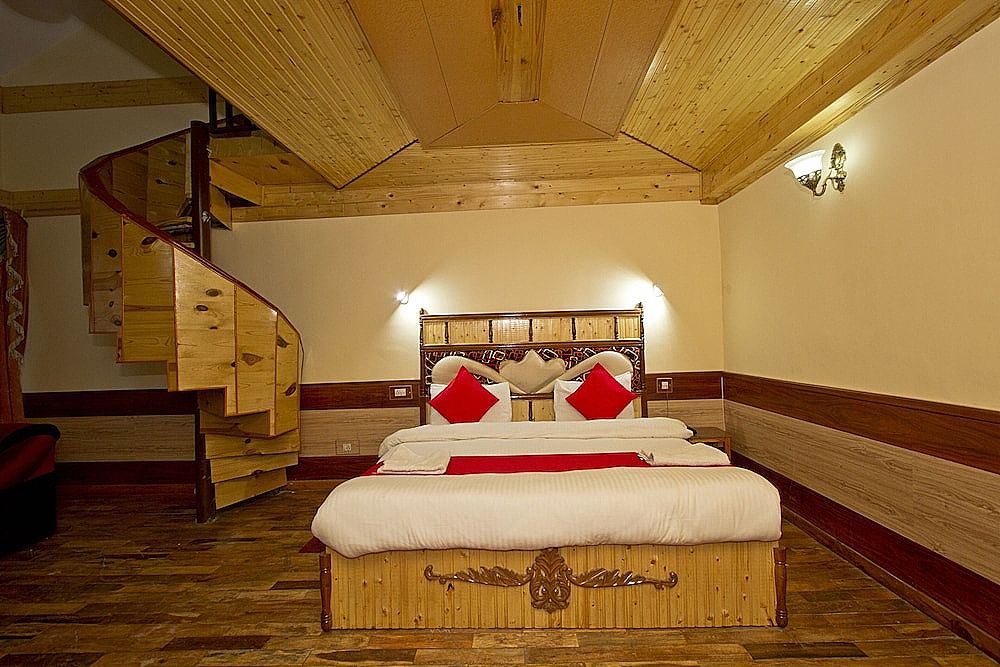 Hotel Ishaan (2 Min drive From Mall Road)
