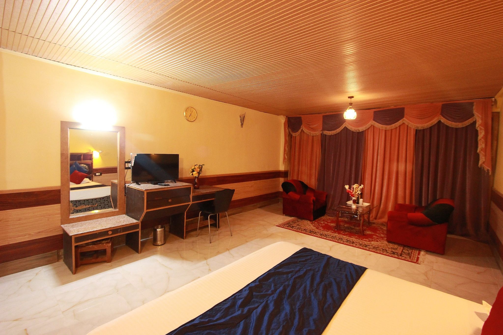 Hotel Ishaan (2 Min drive From Mall Road)