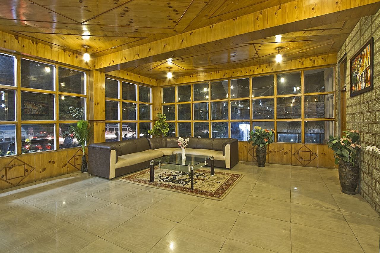 Hotel Ishaan (2 Min drive From Mall Road)