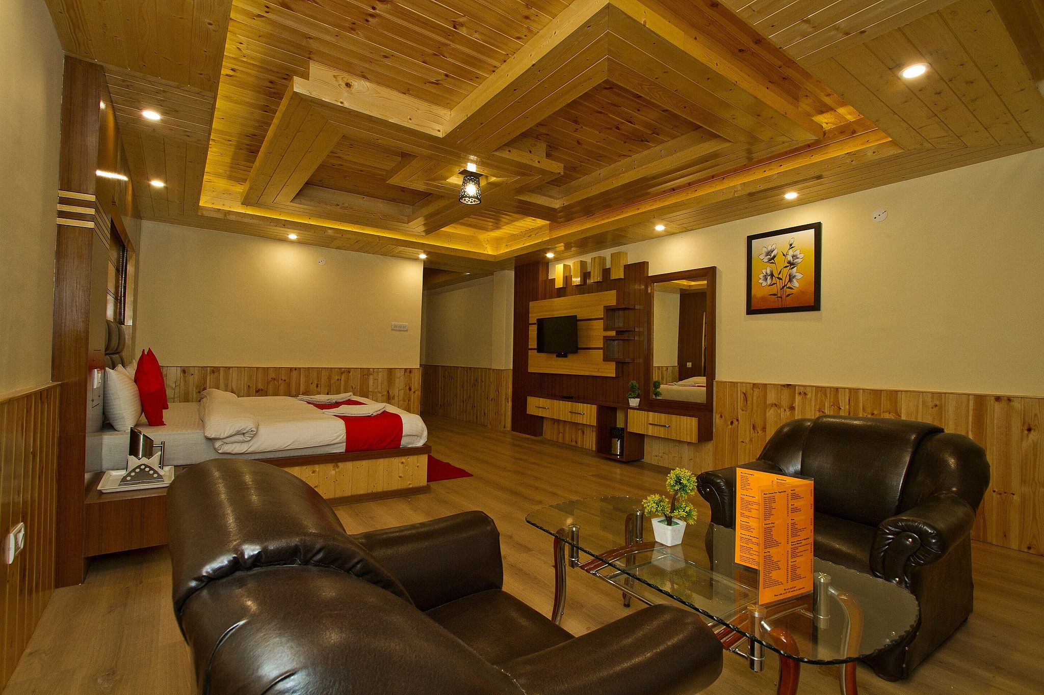 Hotel Ishaan (2 Min drive From Mall Road)