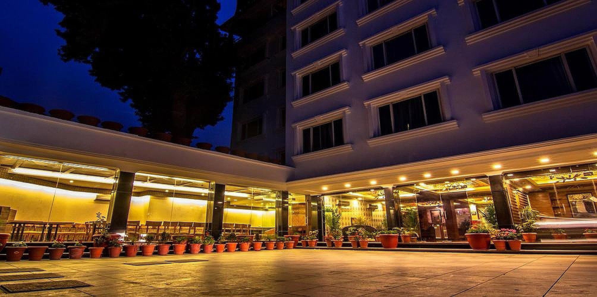 undefined Comrade Inn 5