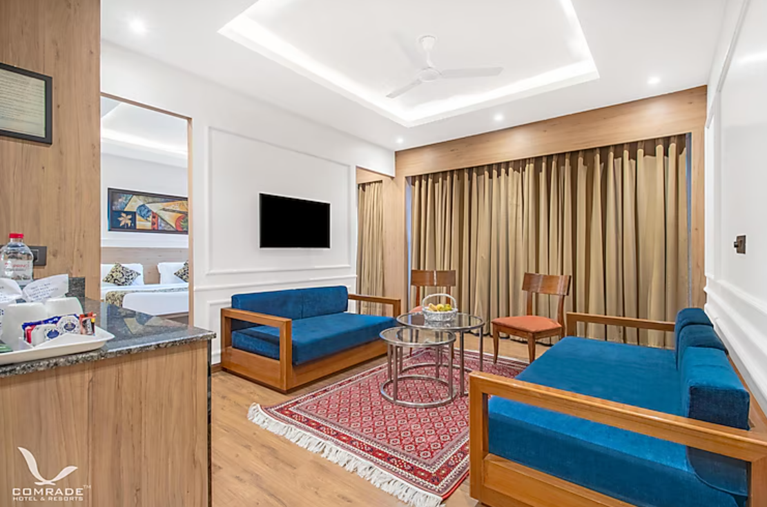 Comrade Inn Suite Room 6