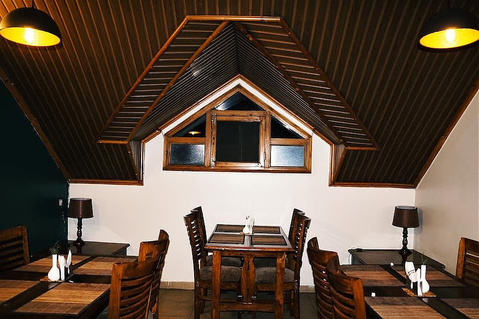 Food & Dining
