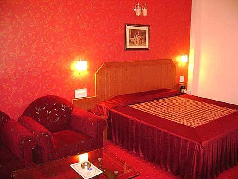 Honeymoon Suite -X-Mas & New Year Period