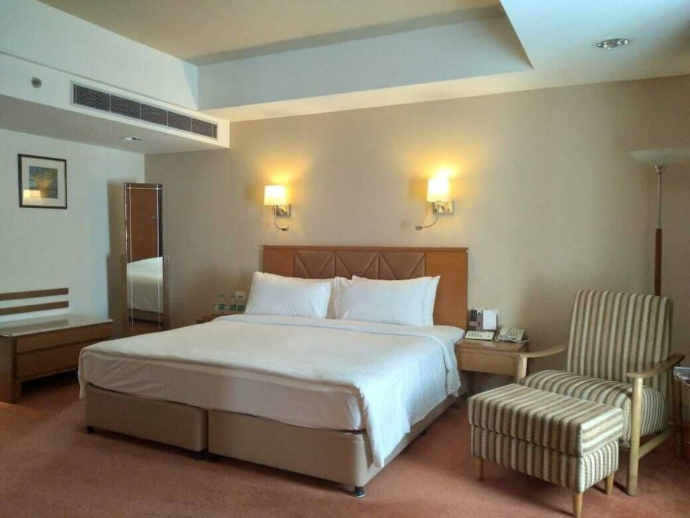 Fortune Park Lake City Thane - ITC Hotel Group Premium Room (Premium Room)