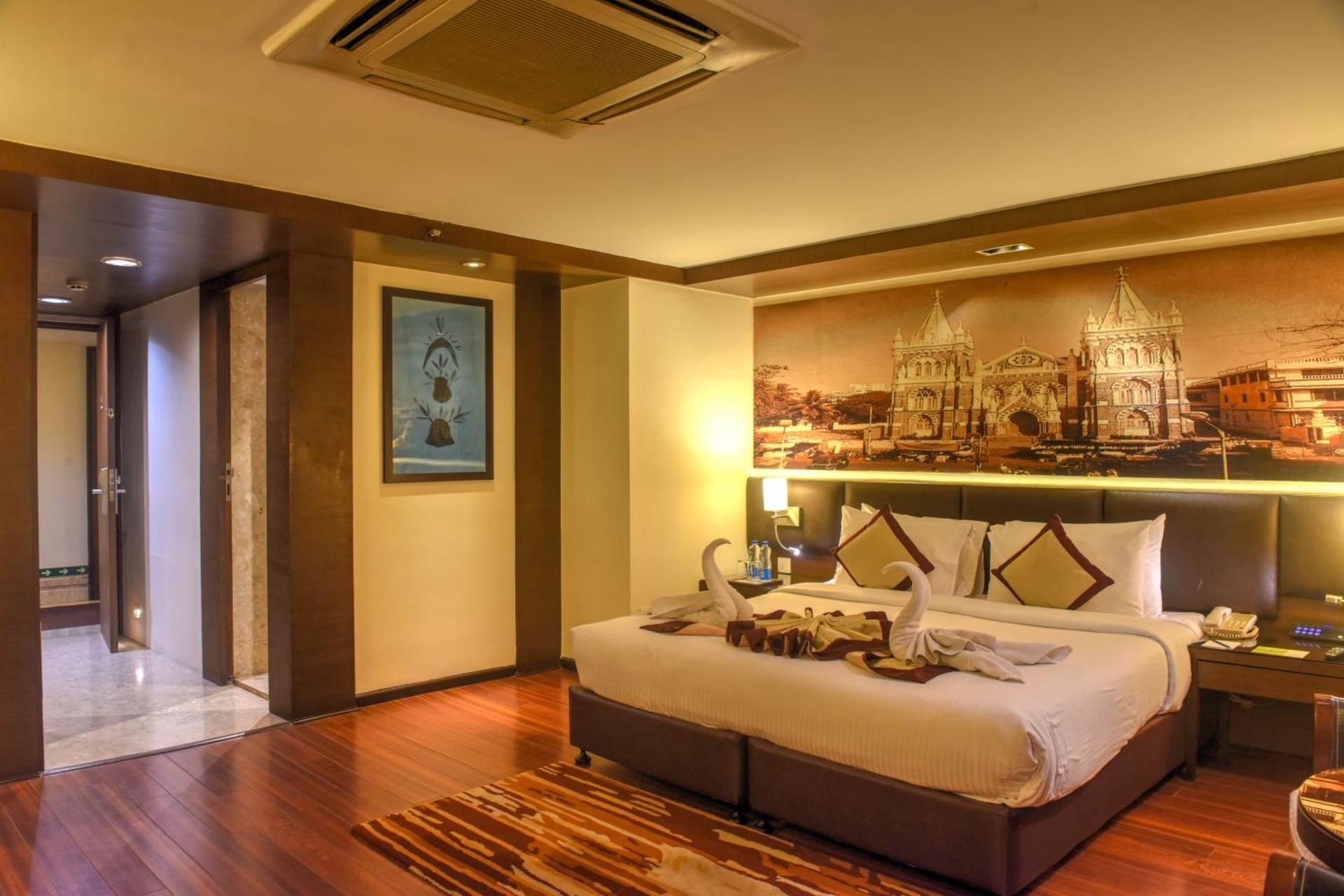 Executive Club Room