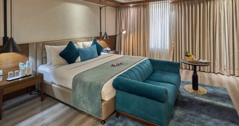 SINGLE ROYAL CLUB SINGLE ROOM