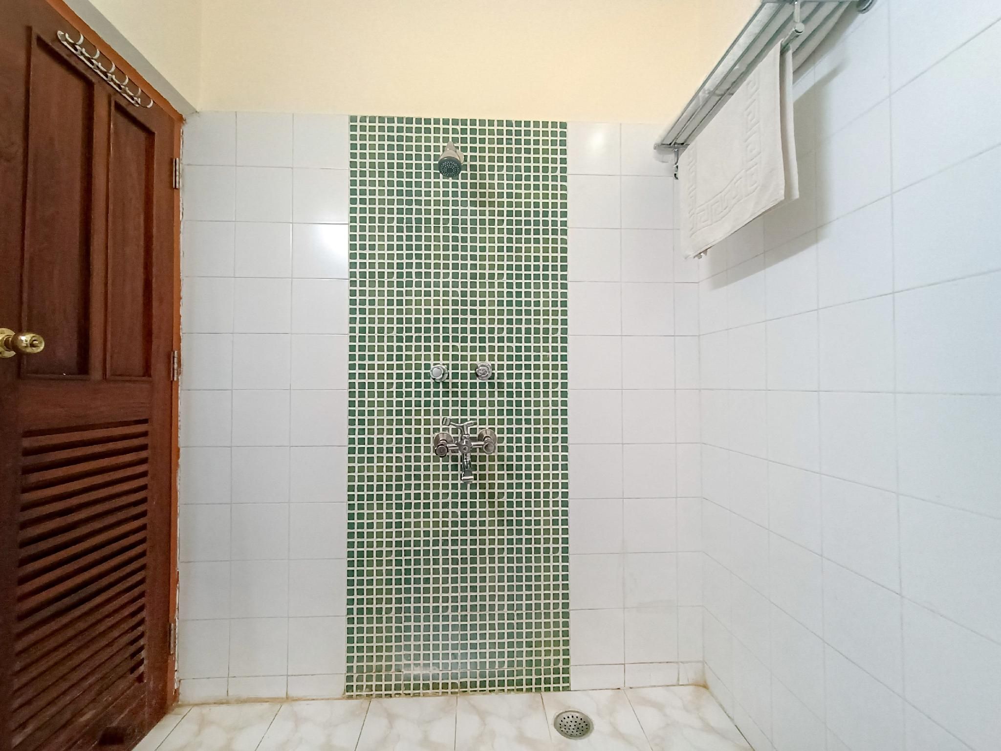 Family Room - Non-Smoking