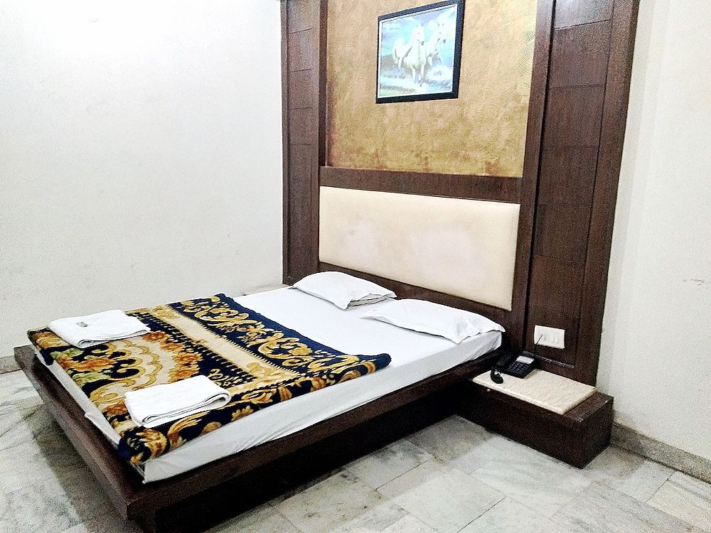Deluxe Room A/c